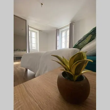 Maison Saint Louis *